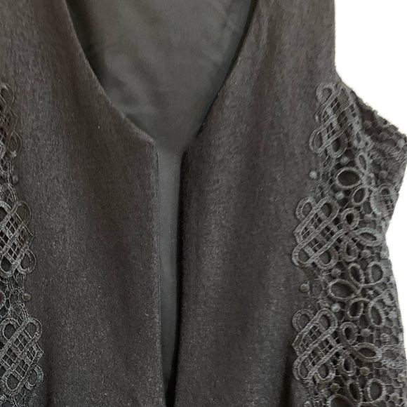 Banana Republic Black Sleeveless Sheath Dress Lace Detail Wool Blend Women’s 8 - Picture 6 of 12